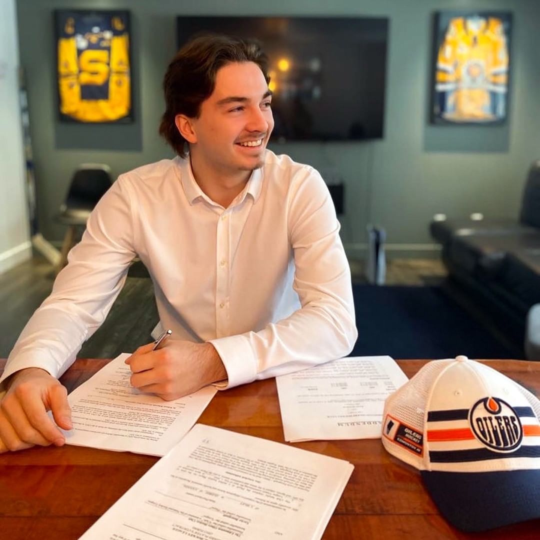 BOURGY!  The #Oilers have signed 2021 first-round (22nd overall) draft pick Xavi...