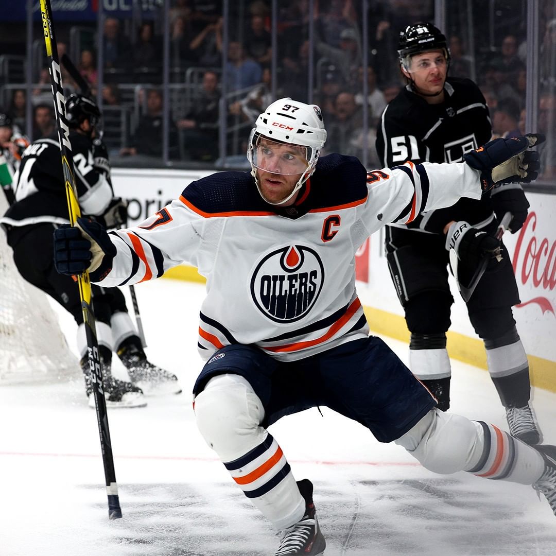 Goals in six straight, 15-game point streak, 108 points on the season & we're tr...