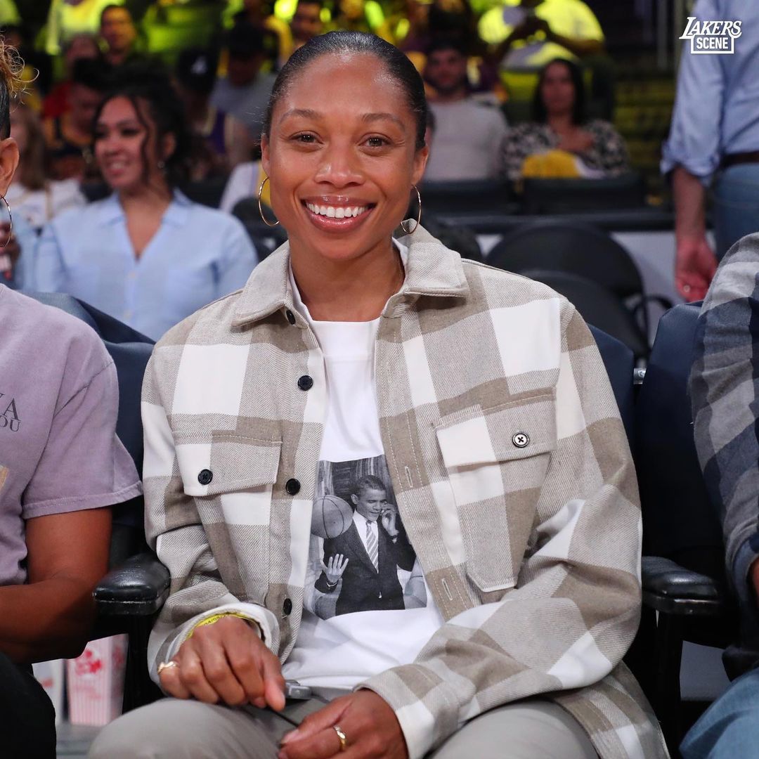 Spotted: @allysonfelix  #LakeShow...