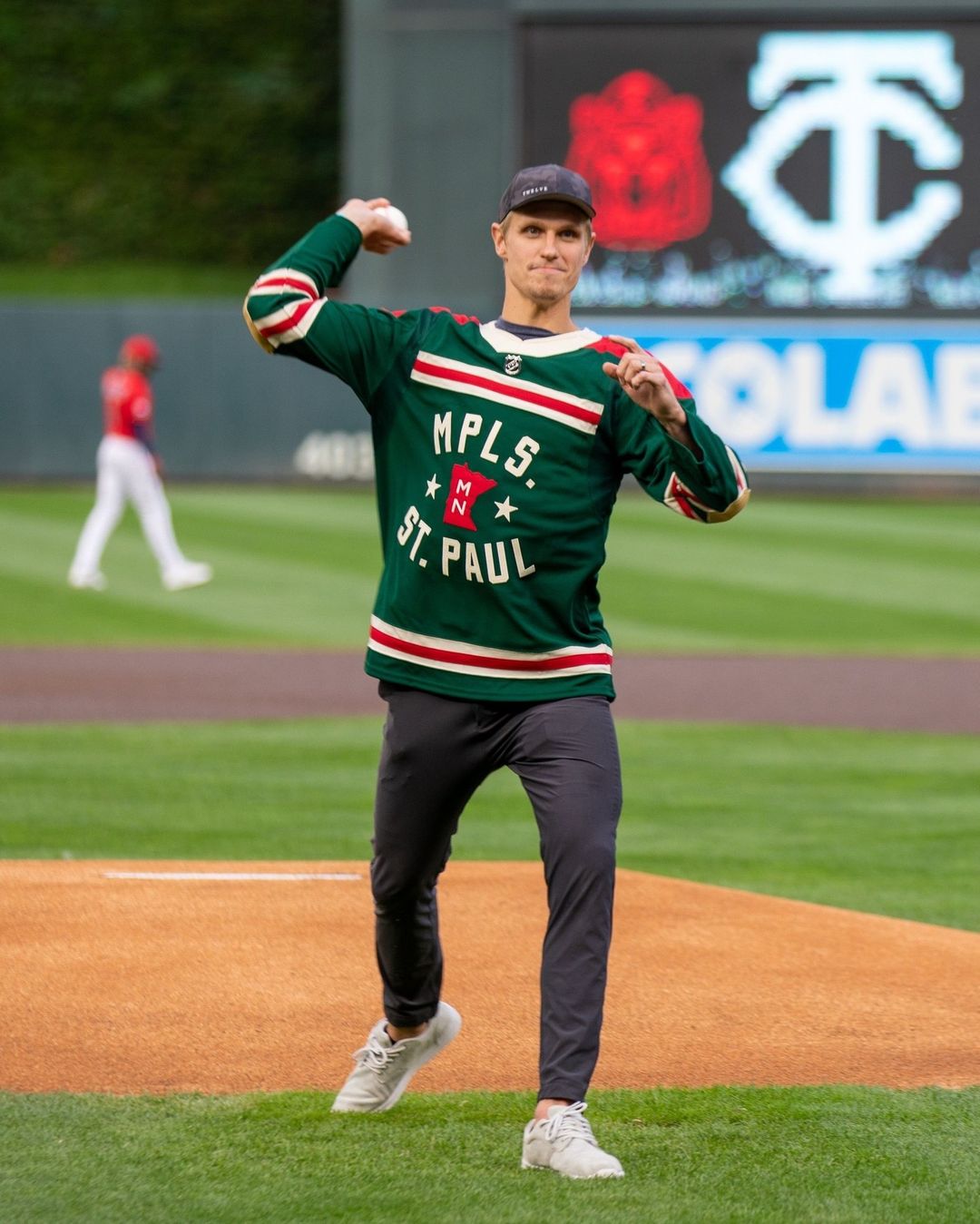 No curves here! @Twins #OpeningDay has arrived, good luck friends!  #MNTwins | #...