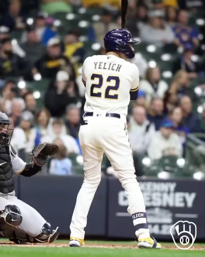 YELICH GRAND SLAM!  Our left fielder’s first HR of the year came in epic fashion...