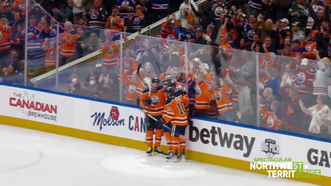 Foegele's brilliant solo effort vs. Vegas gets the nod for our latest Spectacula...