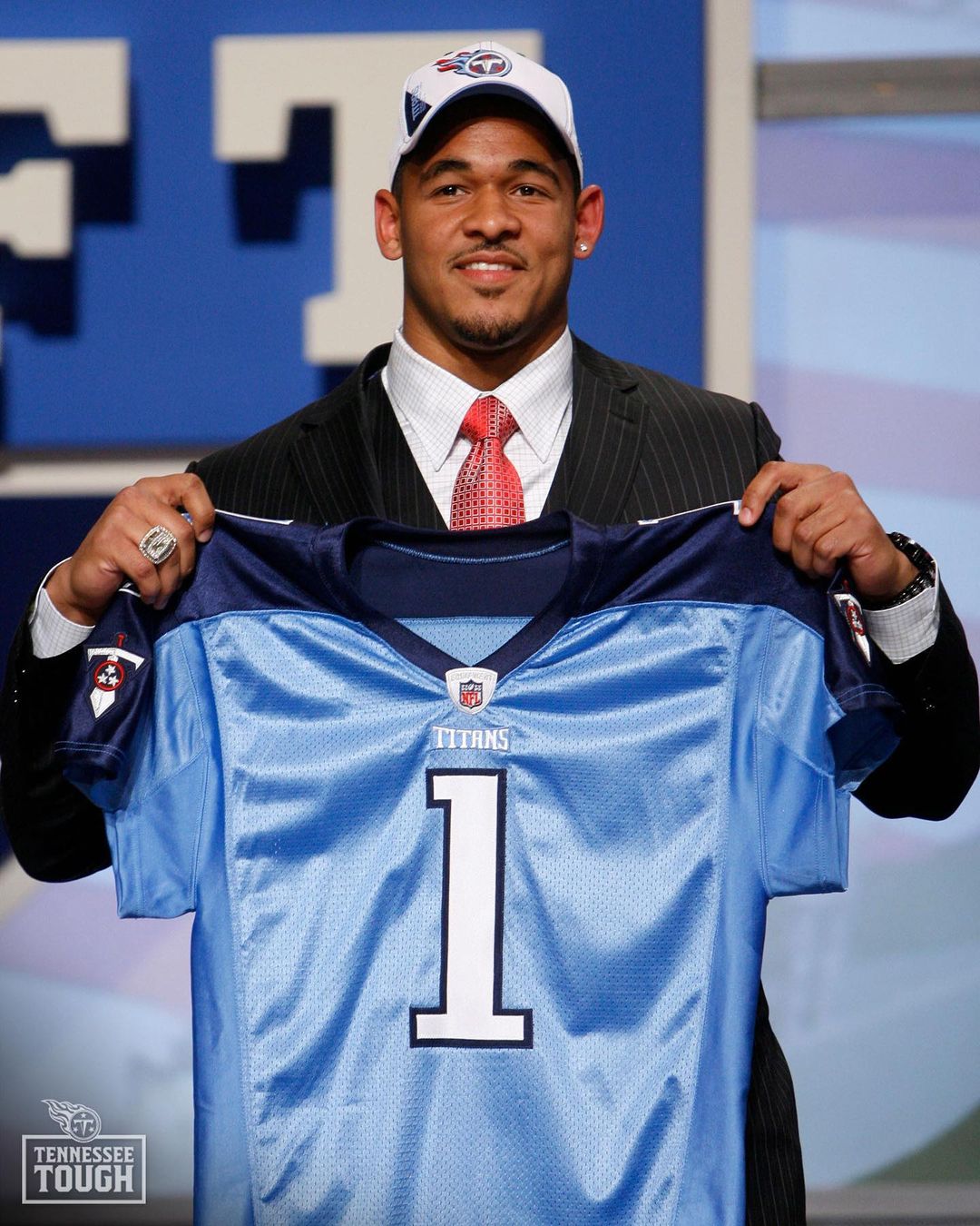 #OTD in 2010, the Titans select @georgiatechfb DE @dmorg91 with the 16th overall...
