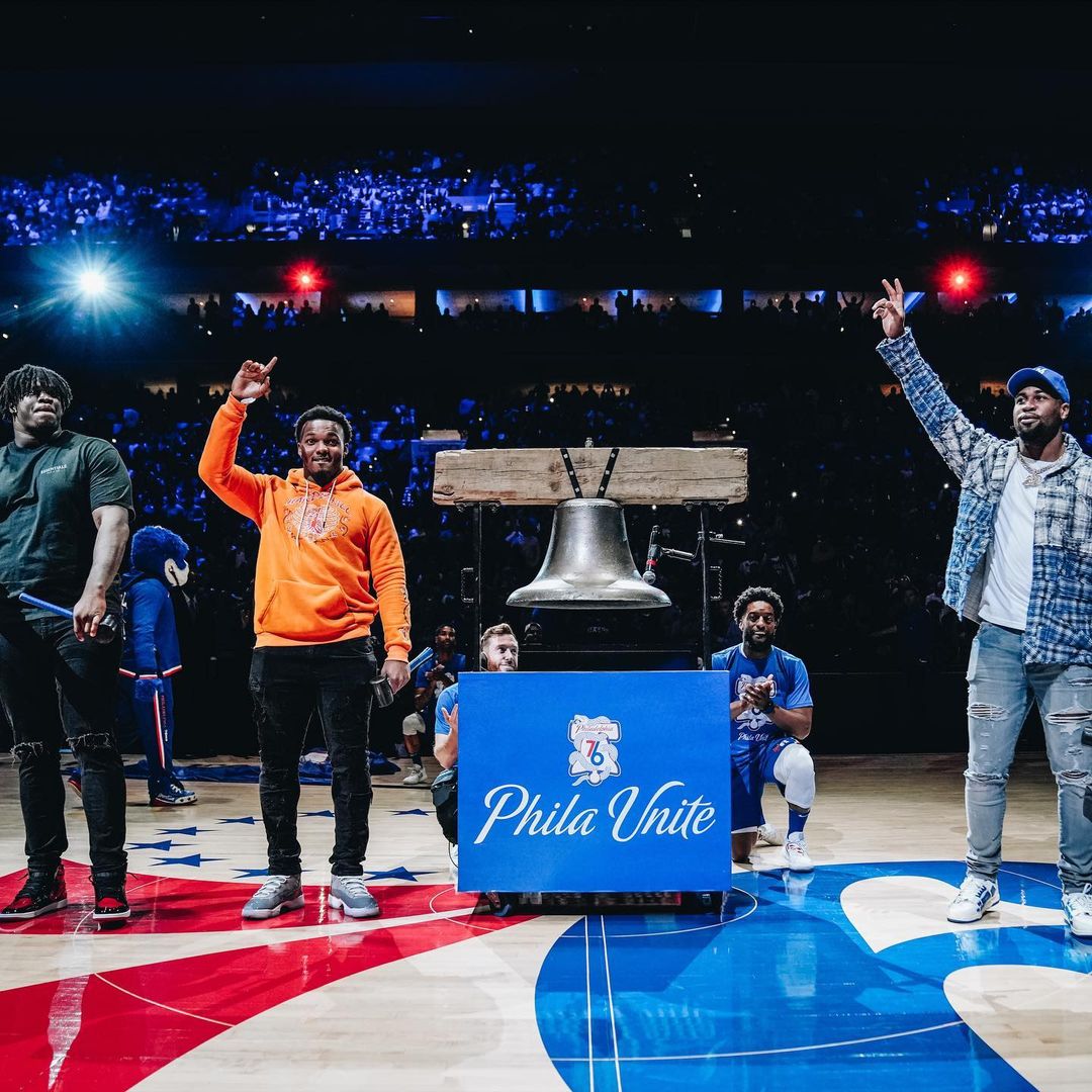 the city of brotherly love. 

#FlyEaglesFly  #PhilaUnite...