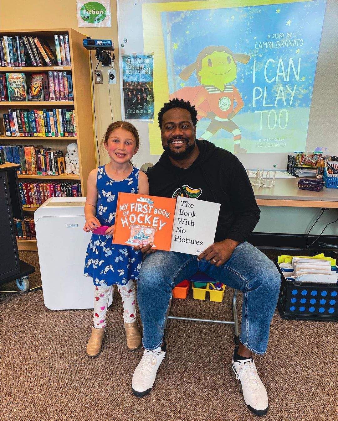 Story time with Fitz! This past week, #SeaKraken broadcaster @thevoicefitz stopp...