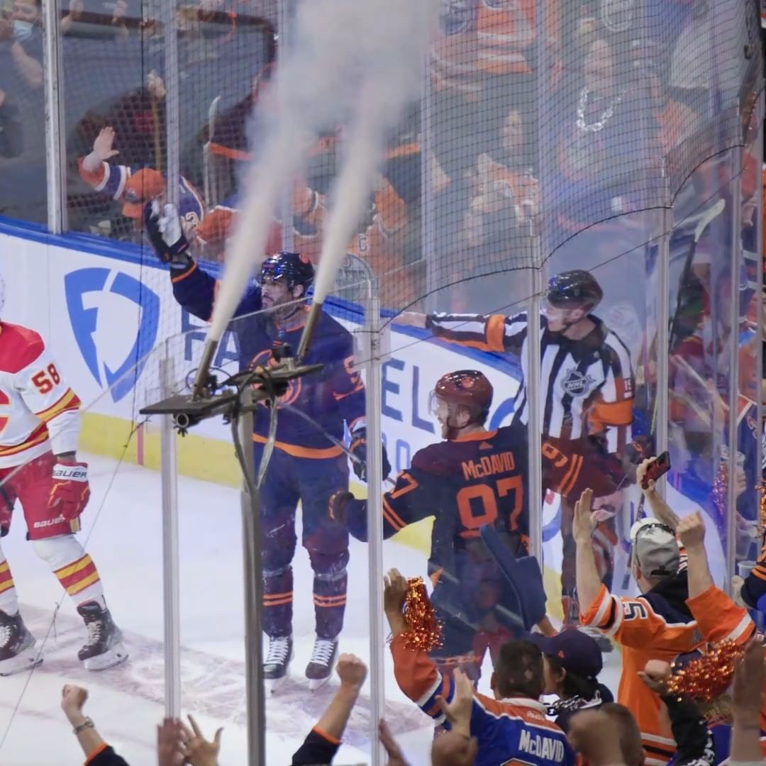 Hats off to a 2-1 series lead.  #LetsGoOilers...