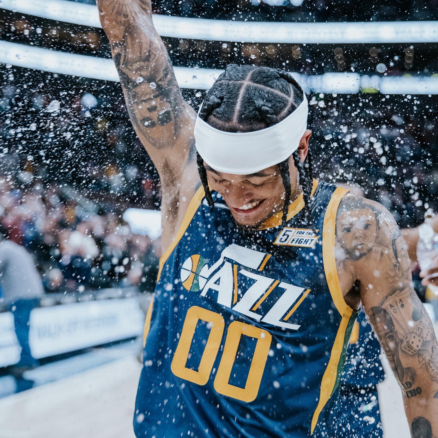drop some love for the king of GIFs 

#TakeNote...