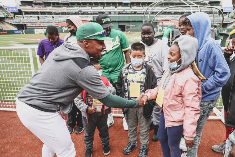 @tonykemp6 hosted kids from @bgcoakland to watch batting practice and enjoy toda...