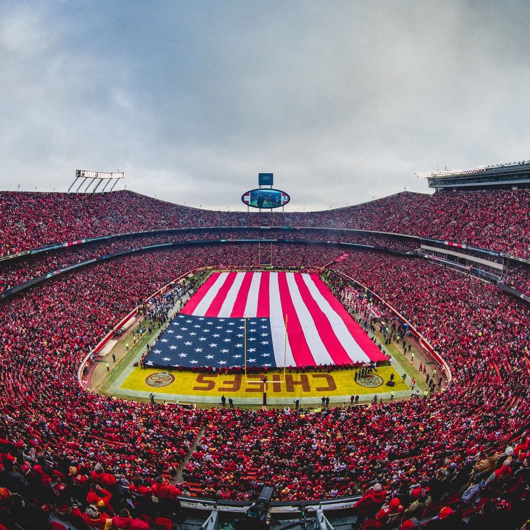 Today and everyday we honor those who have fallen in the line of service defendi...