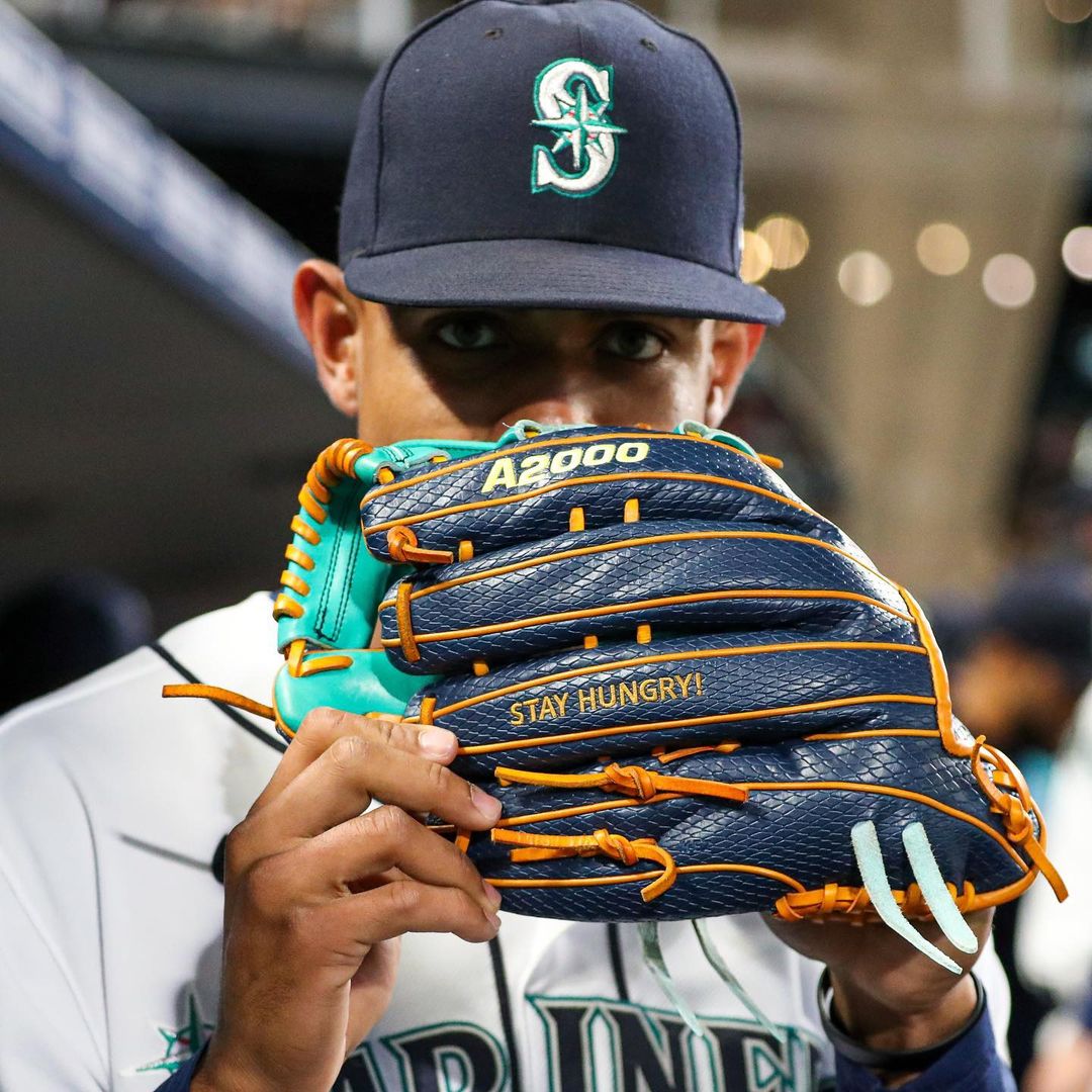 𝓈𝓉𝒶𝓎 𝒽𝓊𝓃𝑔𝓇𝓎...