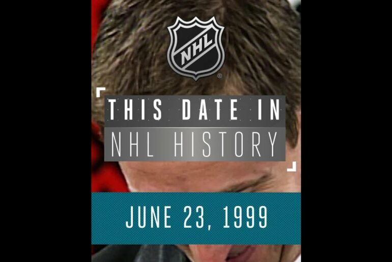 Gretzky inducted into HOF | This Date in History #shorts
