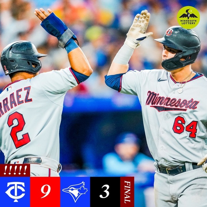 Appetizer: 2 Garlick mashed taters. ⁣
Appetizer: Miranda mashed, 2. ⁣
Main dish:...