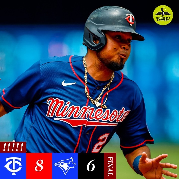 Everybody hits! #TwinsWin!...