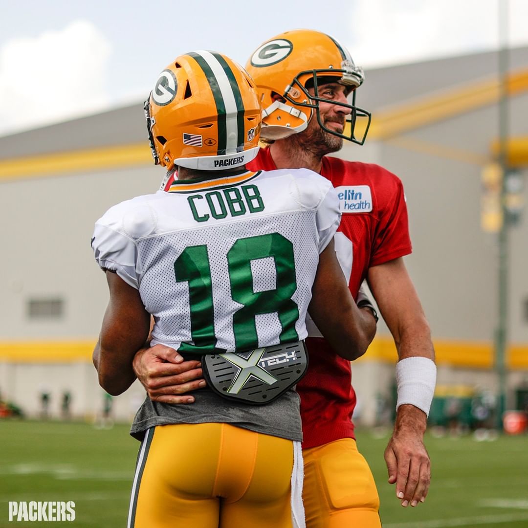 Happy #NationalBestFriendsDay! Who says you can't have more than one?  #GoPackGo...