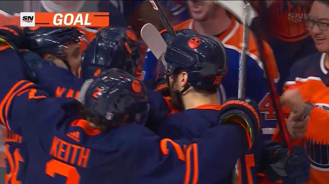 NUUUUUUUUUUUUUUUUUUUUUUUUUUUUUUU *inhales* UUUUUUUUUUUUUUUUUUUGE #LetsGoOilers...