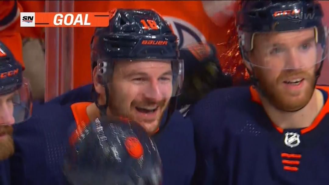 The ol' knuckler to keep things interesting, of course. #LetsGoOilers...