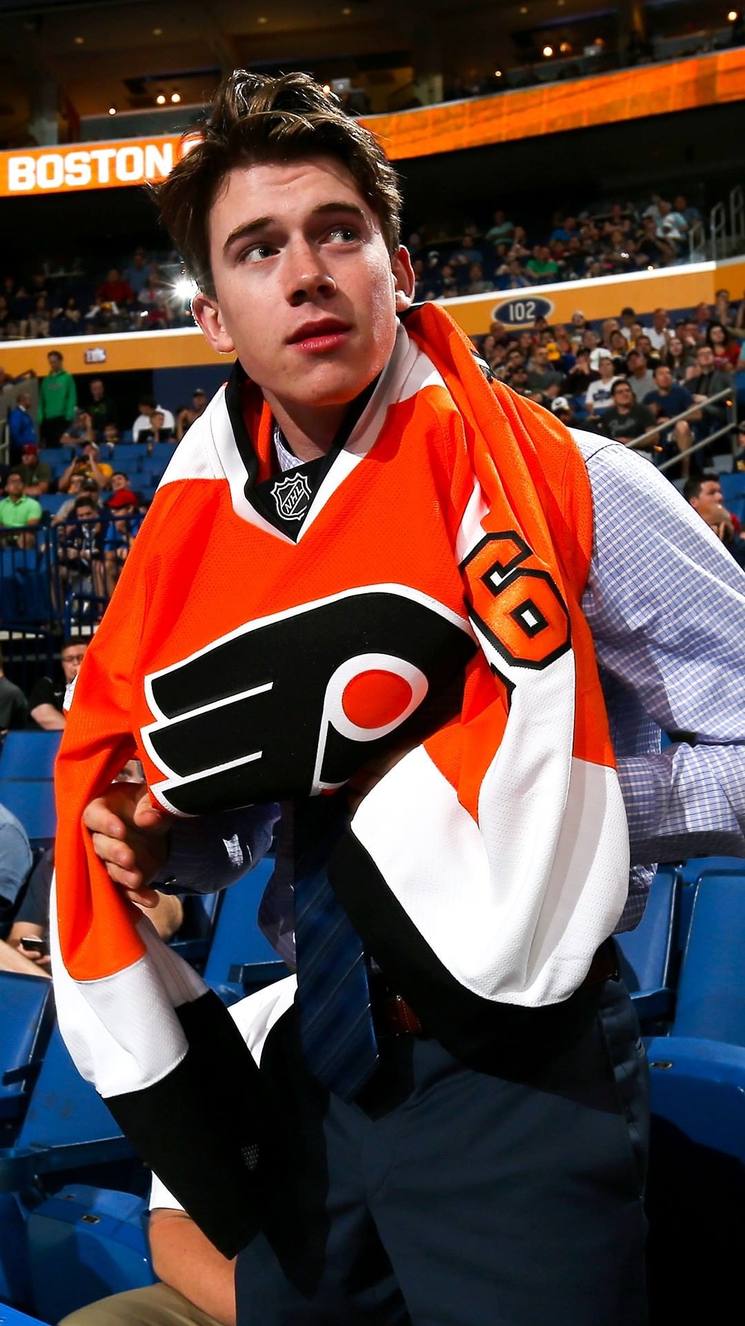 Cahtah Haht got his Philly staht at the 2016 #NHLDraft. 

Check out @c_hart70's ...