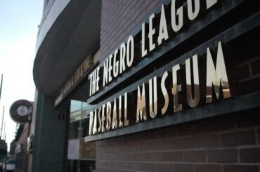 In honor of #Juneteenth, Trent McDuffie & Justin Reid visited the @nlbmuseumkc r...