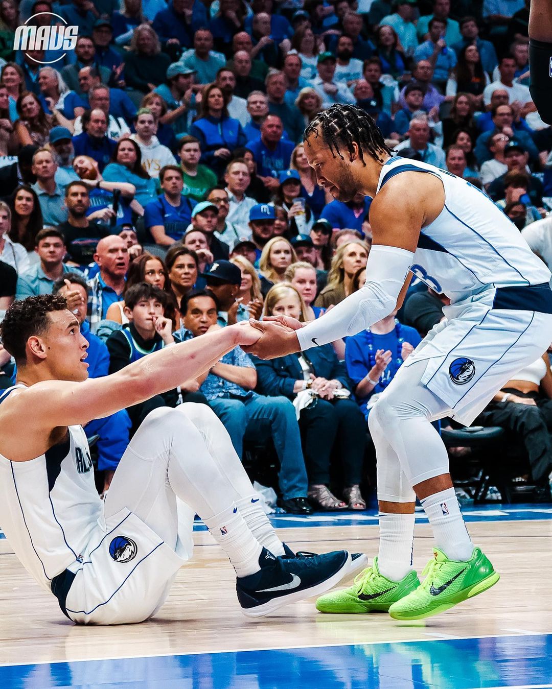 Sometimes we all need that midweek pick-me-up  #MFFL...