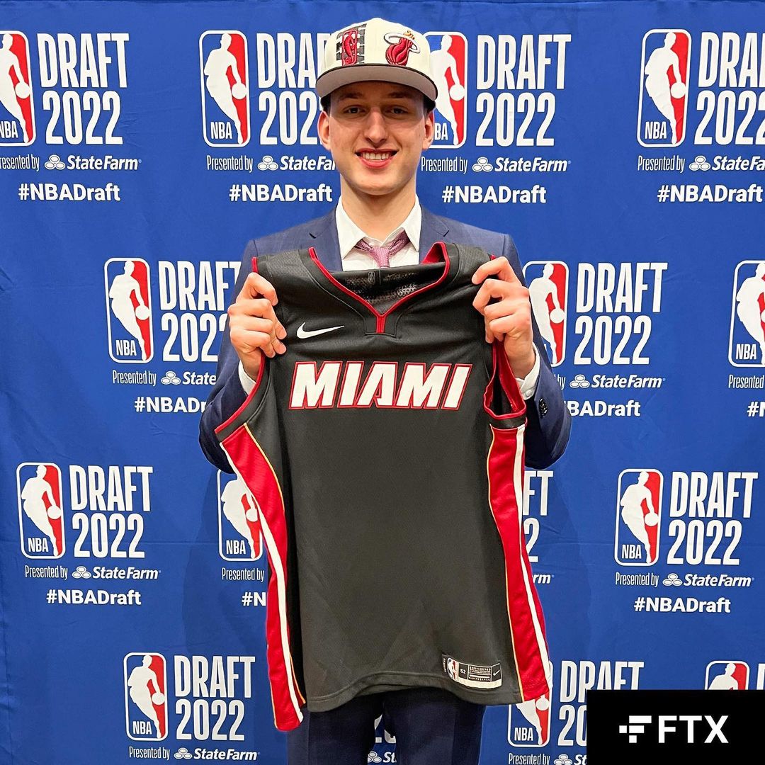 Photoshop a #5 on it ⁣
⁣
@miamiheat // @ftx_official...