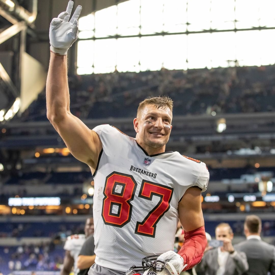 4x Super Bowl champion TE Rob Gronkowski announces he is retiring from the NFL a...