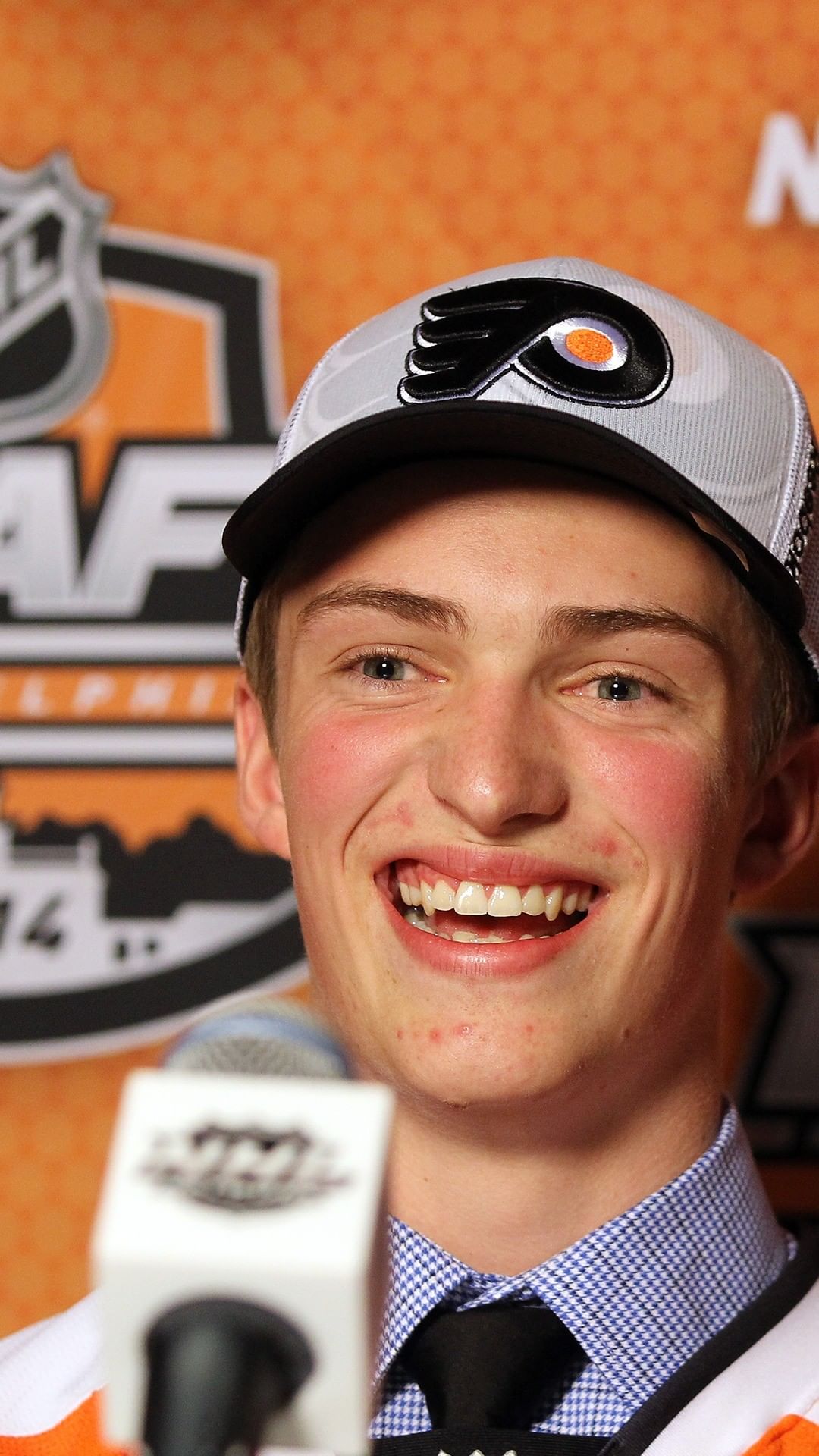 During the 2014 #NHLDraft, @sanheim17 received a warm Philly welcome at @wellsfa...