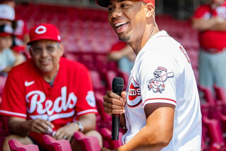 Hunter Greene last week chatted with Reds softball and baseball campers at GABP....