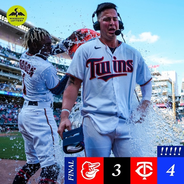 Back-to-back walk-off Ws! #TwinsWin!...