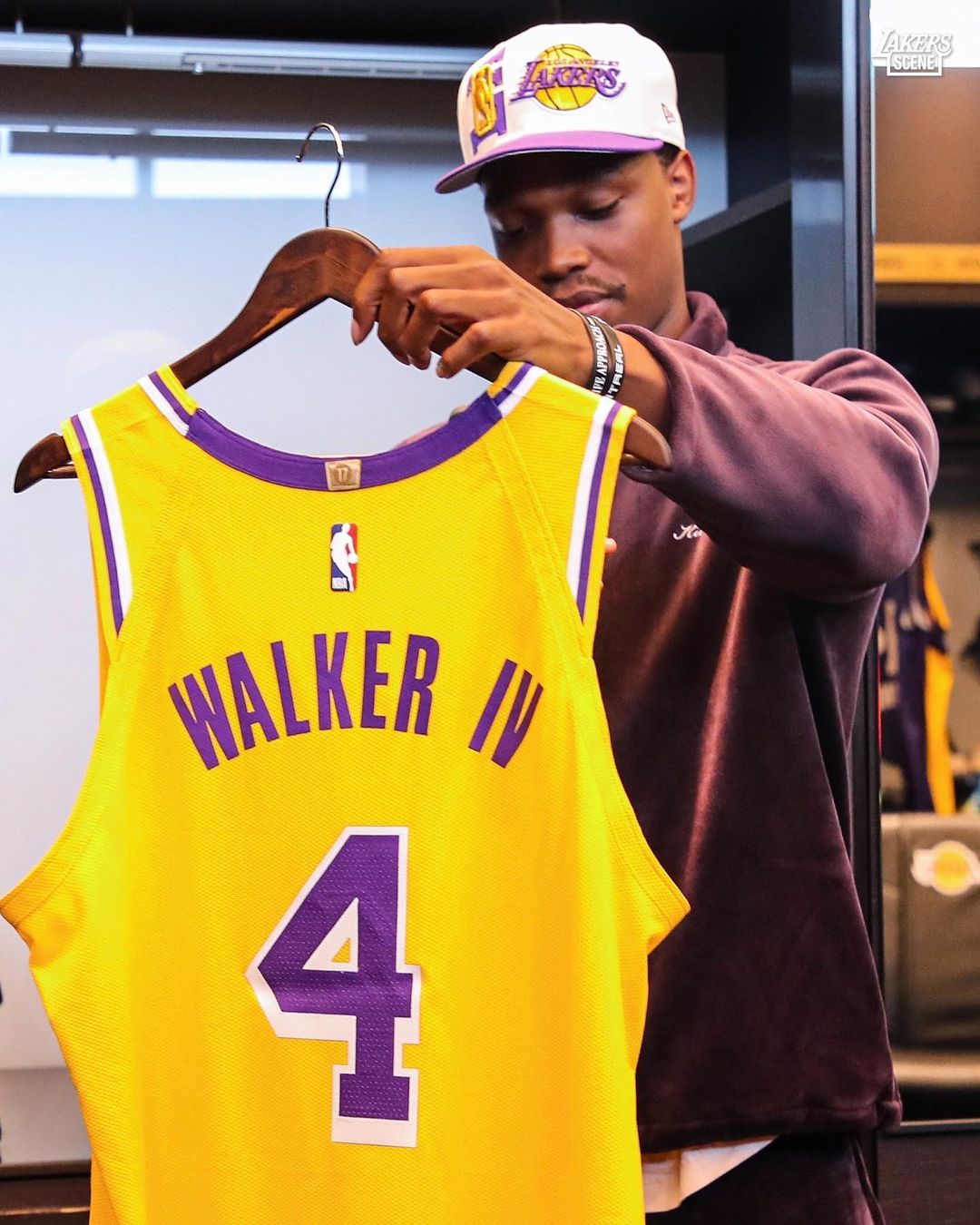 New threads, same aspirations. Welcome to the #LakeShow...