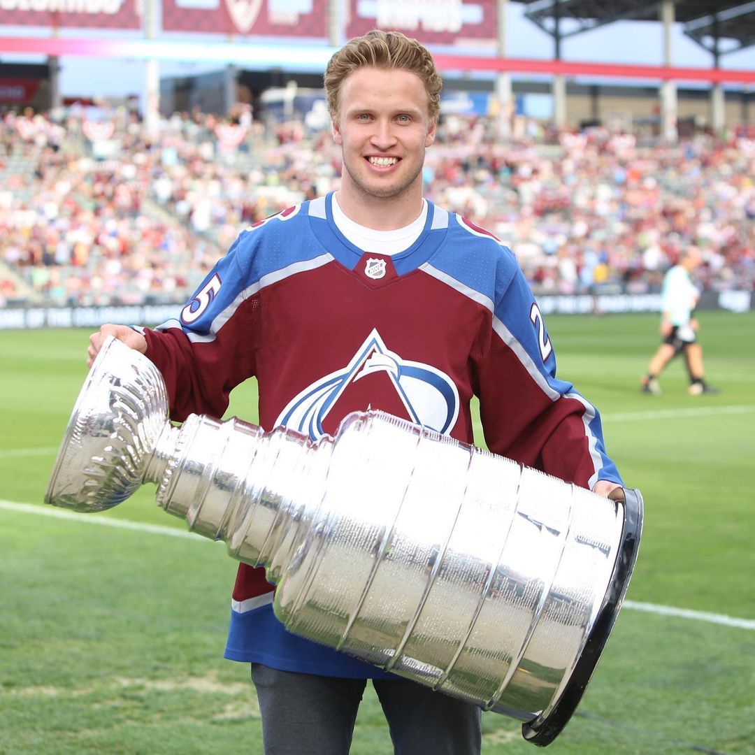 The victory tour continues! #GoAvsGo...
