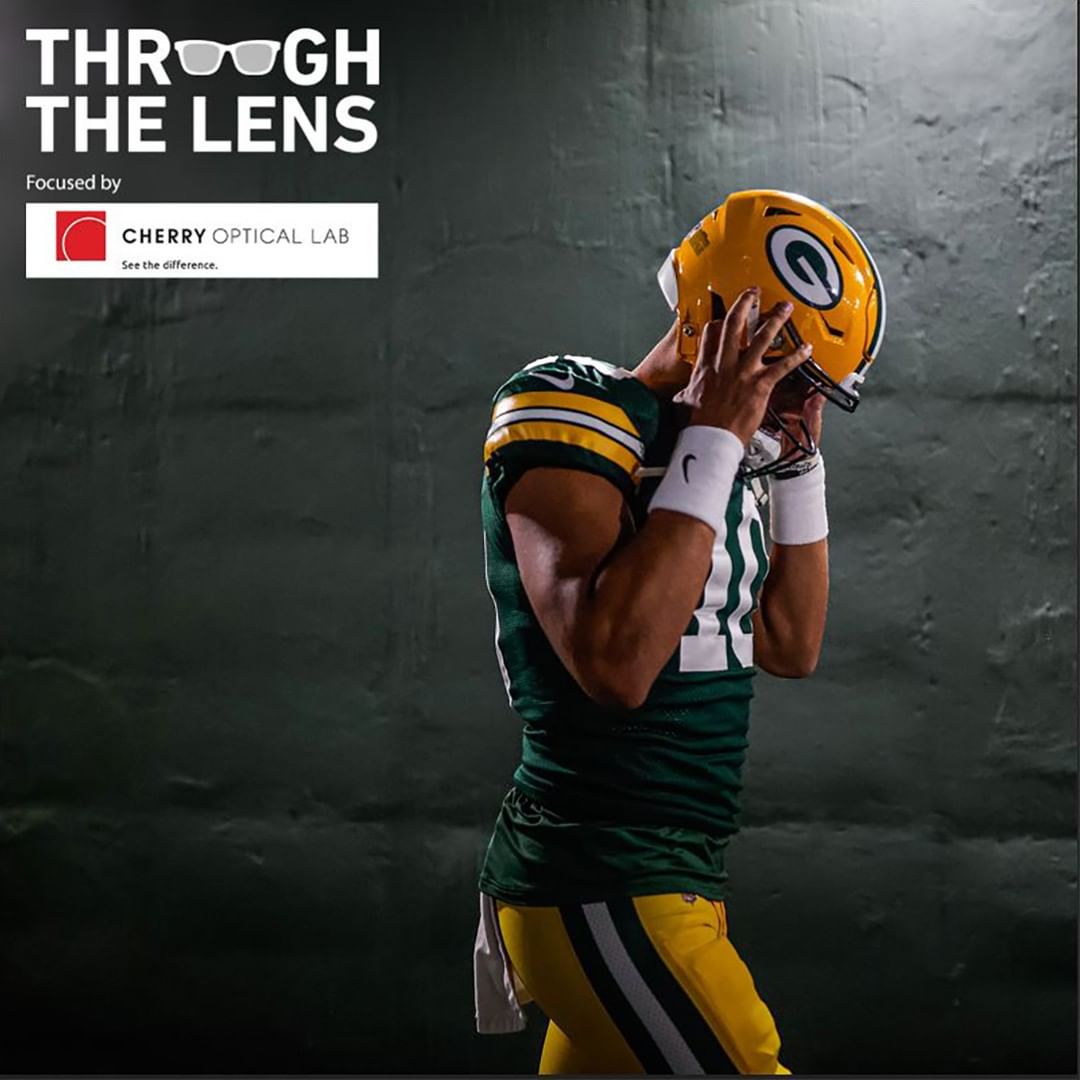Perfect angles & poignant moments. Through the Lens  #Packers team photographer...