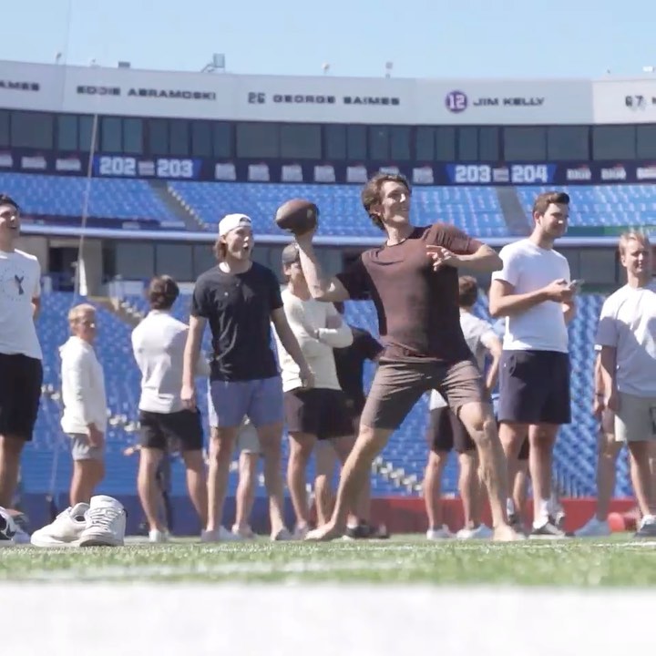 HEY-EY-EY-EY

#LetsGoBuffalo | #BillsMafia...