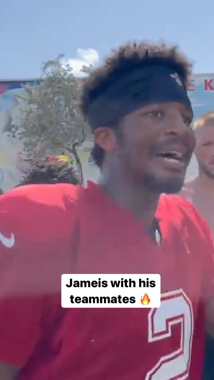 Brotherhood. Ready to run through a brick wall @jaboowins 

(via @realsupernola)...