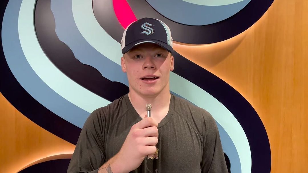 In his mini mic debut, #SeaKraken defenseman @kid_nelly89 asked the boys what th...