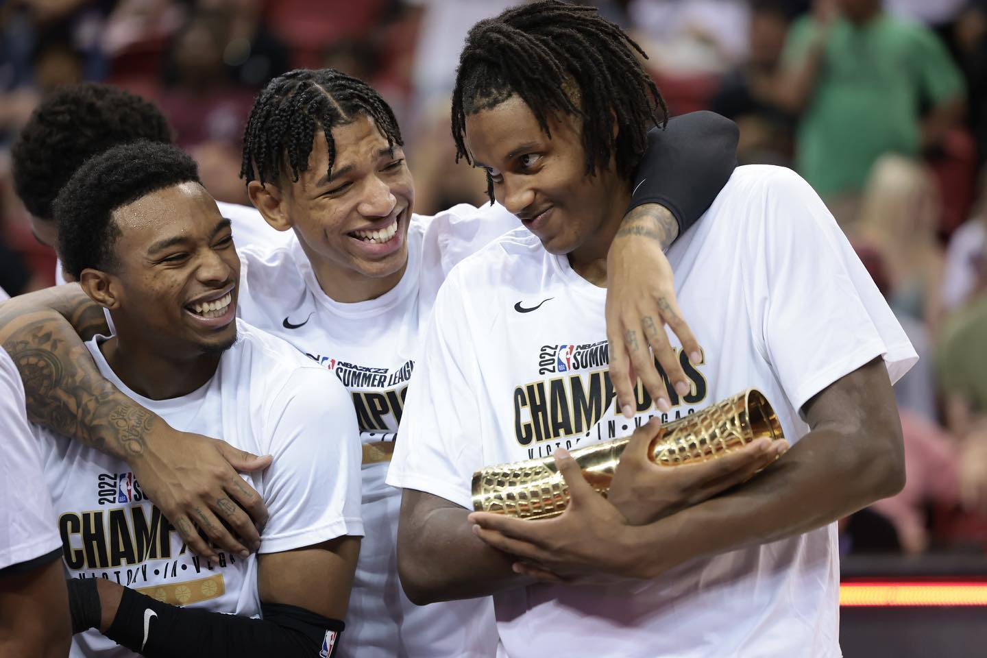 We got a really big team 
We need some really big rings...