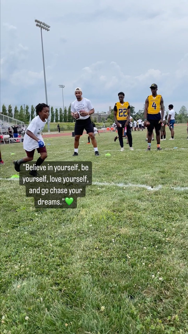 It’s all about giving back.

@jalenhurts | #FlyEaglesFly...