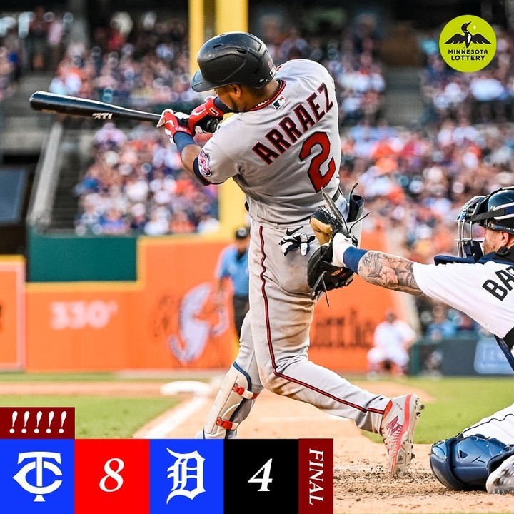 Singles night: @Arraezluis with three of them. #TwinsWin!...