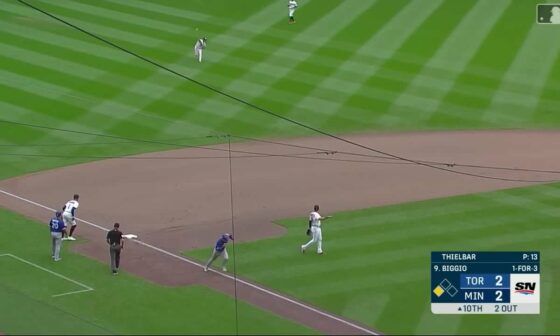 [Highlight from earlier] Cavan Biggio hits a Sac Fly to LF Tim Beckham and Whit Merrifield is called OUT but Blue Jays challenge and the call is overturned to SAFE and Blue Jays lead 3-2 in the 10th over the Twins. Rocco Came out and was fired up and got ejected