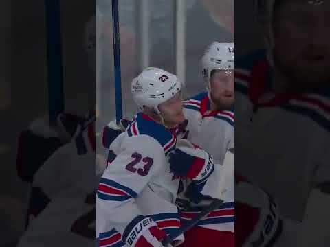 Fox goes glove side for the 1-0 lead!