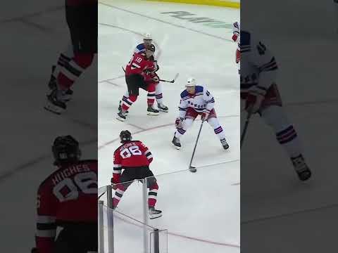 Hughes snaps his 2nd of the preseason