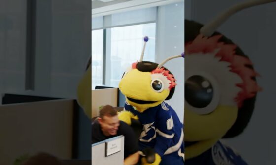 The NHL Headquarters in New York has a bug problem #shorts