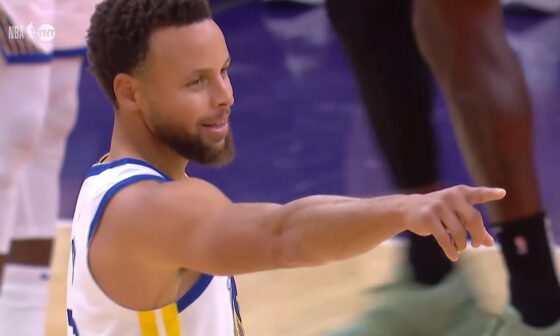 Kevin Harlan Jinxes Steph at the free throw line 😂