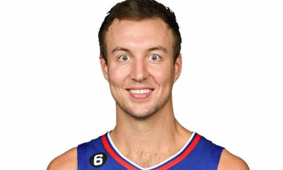 One upside, 4 games in, is that Luke Kennard is shooting 46.7% from 3 right now. Get this man the ball and get him to shoot!