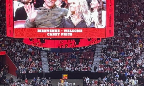 Carey at the Raptors game tonight at the Bell Centre :)