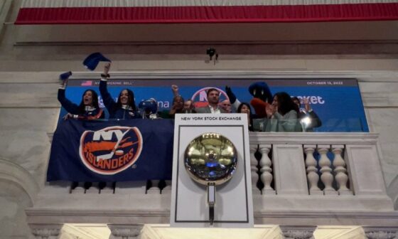The Islanders got to ring the bell at the New York Stock Exchange this morning in celebration of their 50th season