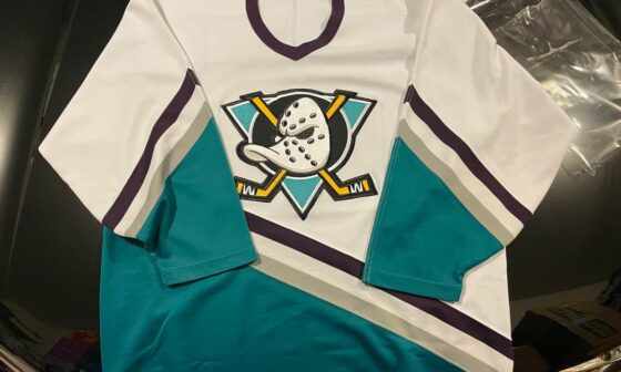 [Sell] Selling my Mighty Ducks white and orange jersey. Both size L. In great condition. Was asking $100 USD including shipping to the lower 48, and Canada or best offer for the orange and $80 USD shipped for the white