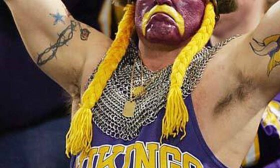 I hope the Vikings win A Superbowl so this guy can witness it. Anyone knows his name