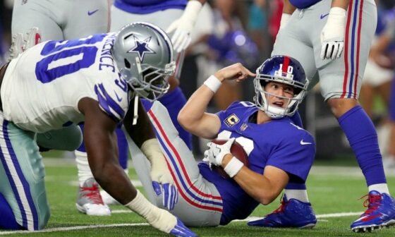 Eli Manning would support making roughing the passer reviewable