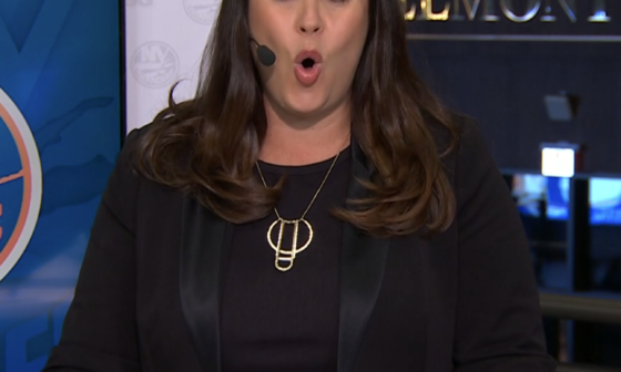 What's up with Shannon Hogan's necklace? 🤔