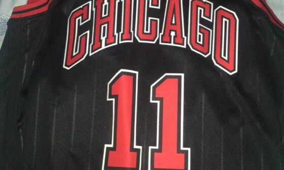Bulls win, first jersey came, happy man